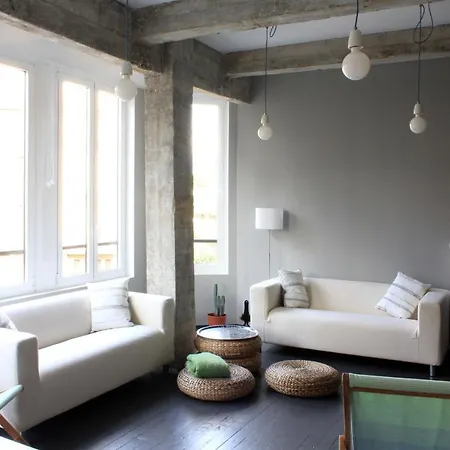 Playa Zurriola-no Parties At Home-andamio Hasta Marzo-scaffold Until March * サン・セバスティアン