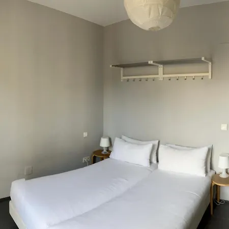 Apartament Playa Zurriola-no Parties At Home-no Fiestas En Casa-300 Meters To The Beach-90 M2