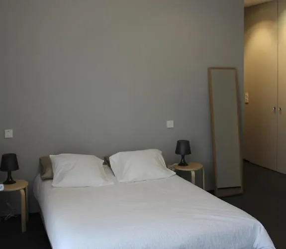 Apartament Playa Zurriola-no Parties At Home-no Fiestas En Casa-300 Meters To The Beach-90 M2 San Sebastián