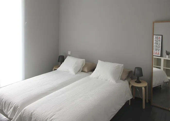 Apartman Playa Zurriola-no Parties At Home-no Fiestas En Casa-300 Meters To The Beach-90 M2