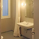 Playa Zurriola-no Parties At Home-no Fiestas En Casa-300 Meters To The Beach-90 M2 公寓