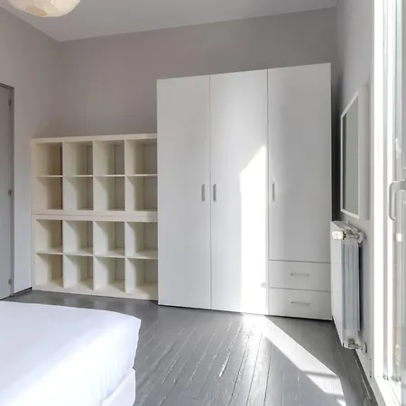 Apartment Playa Zurriola-no Parties At Home-no Fiestas En Casa-300 Meters To The Beach-90 M2 San Sebastian
