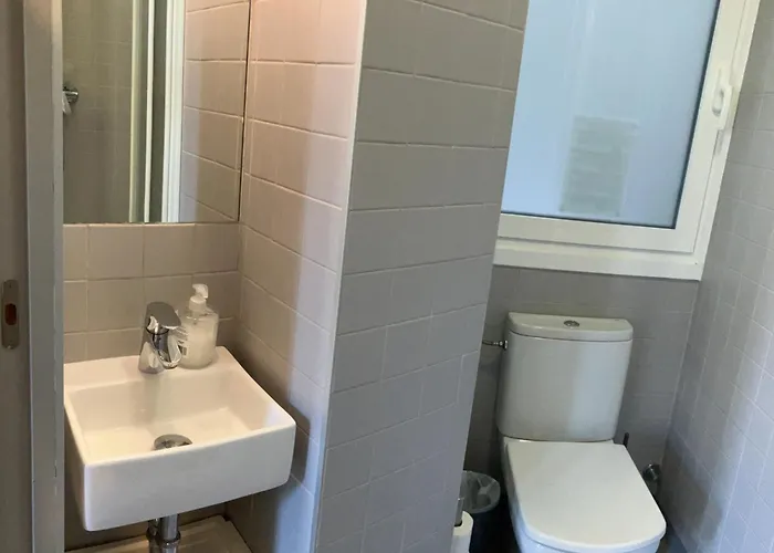 Playa Zurriola-no Parties At Home-andamio Hasta Marzo-scaffold Until March * 圣塞瓦斯蒂安