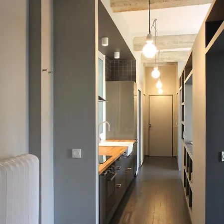 Playa Zurriola-no Parties At Home-andamio Hasta Marzo-scaffold Until March * San Sebastián