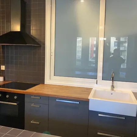 Playa Zurriola-no Parties At Home-andamio Hasta Marzo-scaffold Until March Apartment